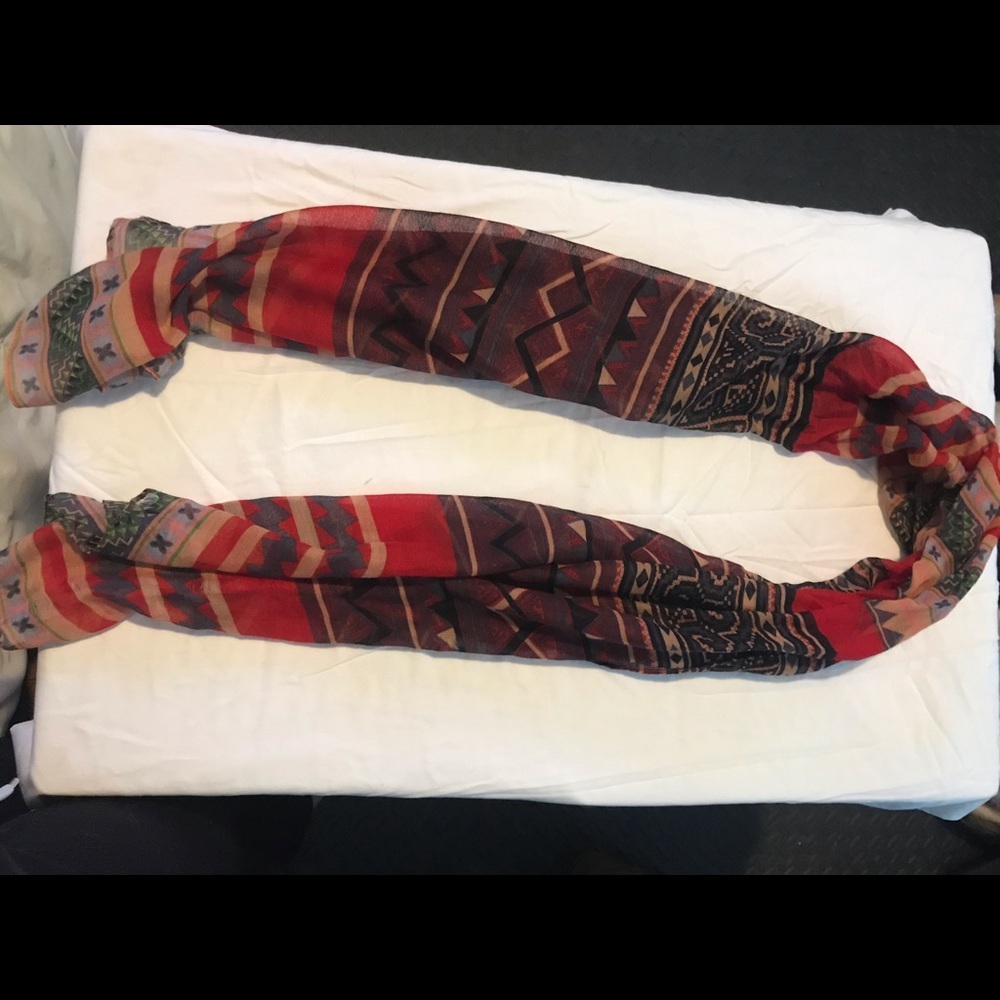 Scarf - Picture 3 of 4